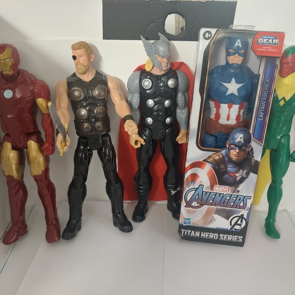 Marvel 5 figure lot 12 inch action figures